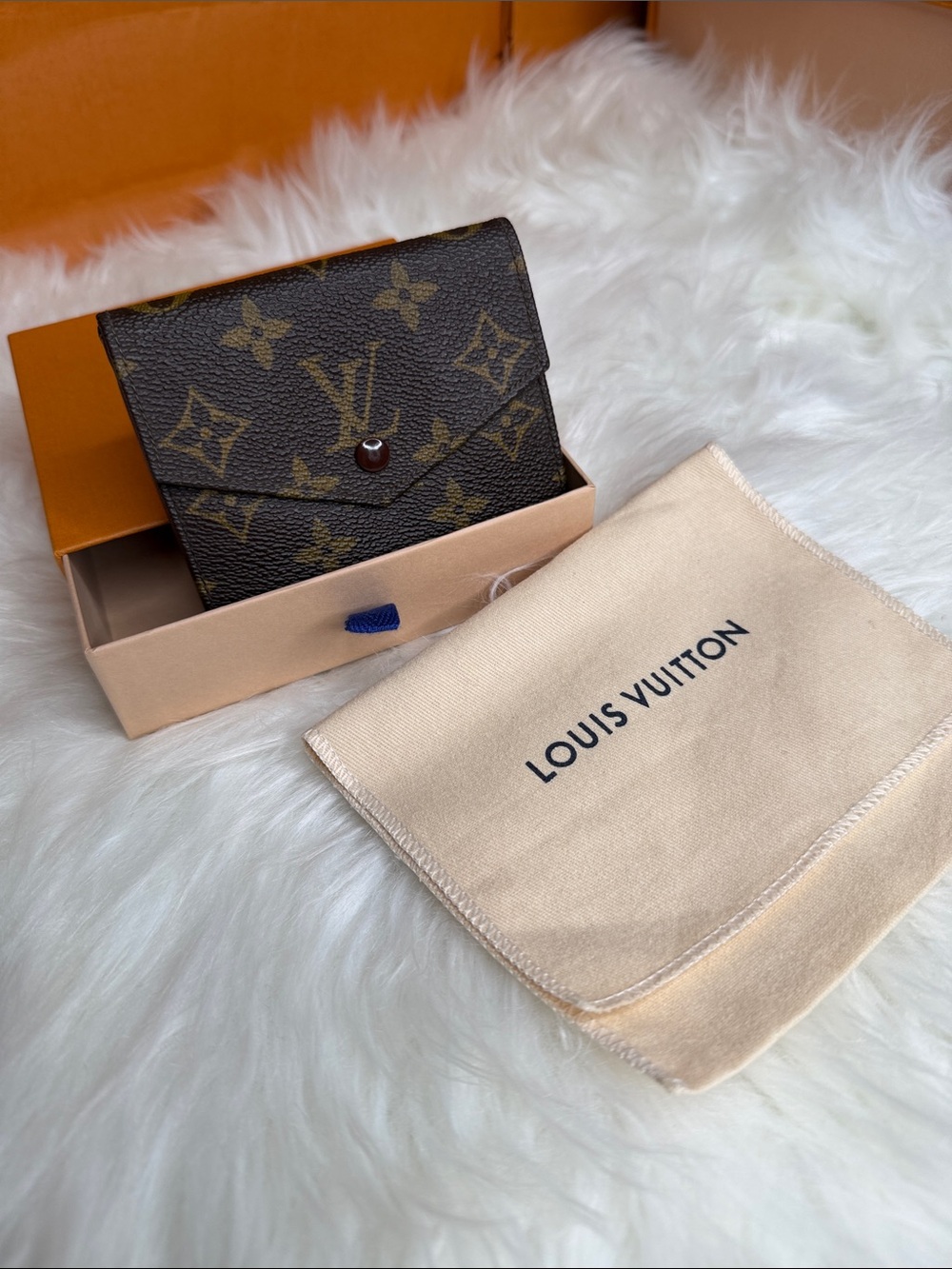 Louis Vuitton Monogram Canvas Compact Wallet with Box and Dusty